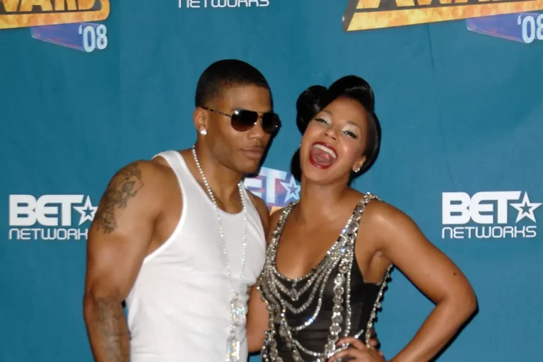 Ashanti Confirms She’s Engaged To Nelly & Shows Off Baby Bump For The First Time 