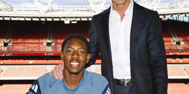Arsenal’s young man Lewis-Skelly signs a new long-term contract