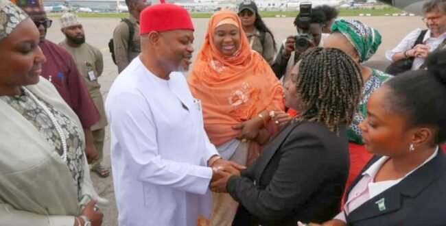 Colombian Vice President Begins Vision for Three Days to Nigeria