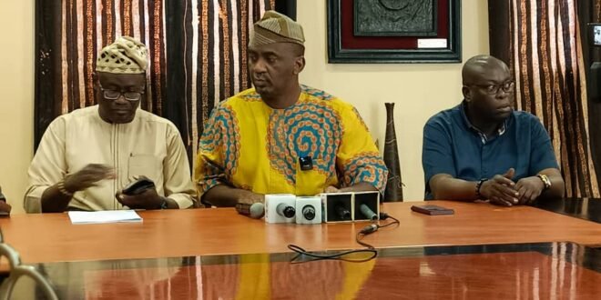 The Obasanjo library threatens a legal action, gives the ultimatum to 7 days EFCC, asks for 3.5 billion damage