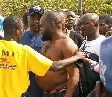 Bank customer seizes rifle and shoots at robbers in Niger…