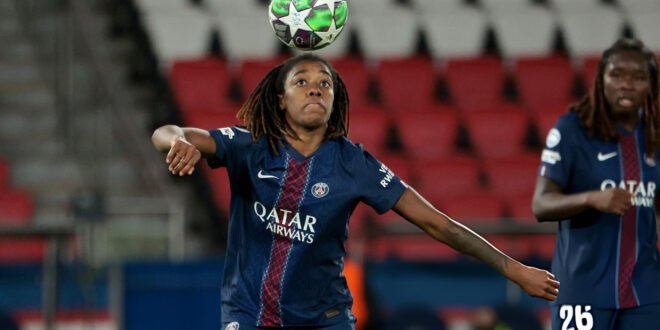 Echegini fires PSG to the French Cup quarterfinals after a winning double