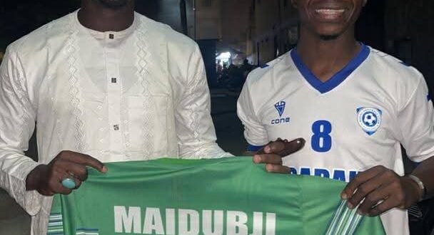 NPFL26: Fan travels 294km to give special gift to skipper Barau in Kano
