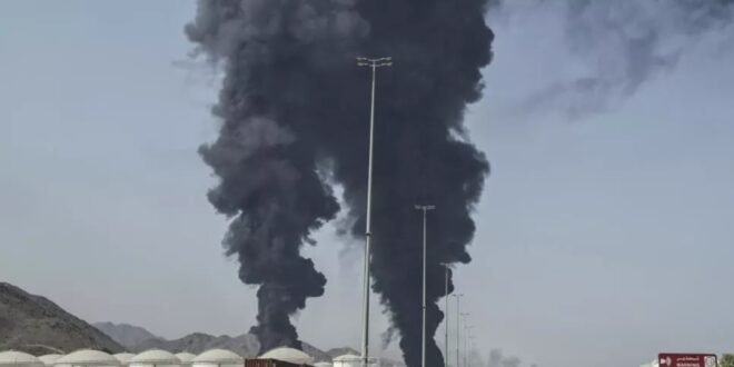 Trump urges other nations’ warships to protect Gulf oil route