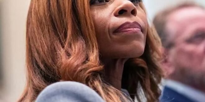 Democratic congresswoman resigns after campaign