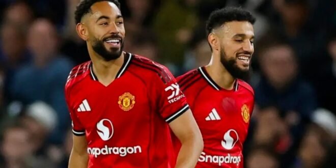Man Utd beat Chelsea to boost Champions League hopes