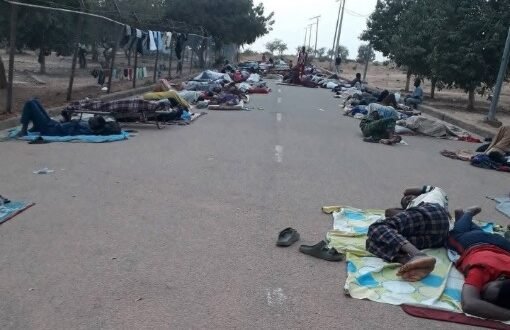 Yobe Varsity Clarifies Situation Behind Viral Photo of Students Sleeping in the Open – THISAGE