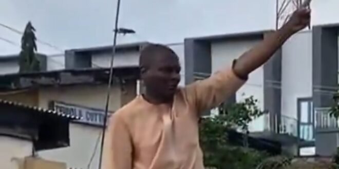 The APC candidate who lost the primaries went around the city swearing at the party (Video)