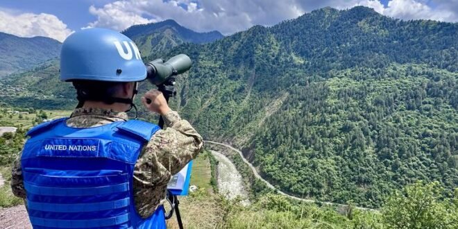 The UN honors the blue helmets and calls for new investment in peace