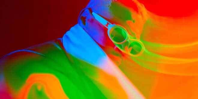 Chris Brown – Call me every day Ft. Wizkid