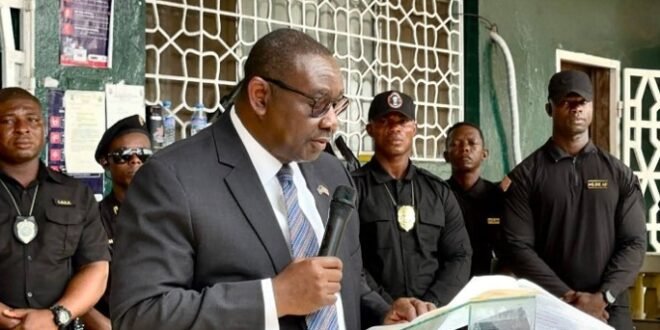 Gov’t Vows Crackdown on Drug Cartels