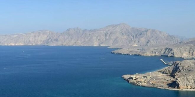 Stranded Hormuz sailors begin mass evacuation operations