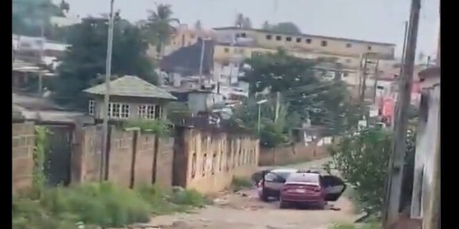 The video shows the moment Adelabu’s younger brother, his twins, were kidnapped