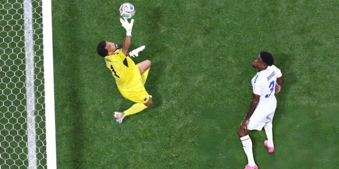 Vozinha, 40, the hero as a debutant Cape Verde Silencio Spain