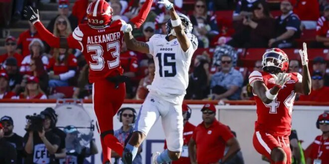 Adams led the Stampeders to a 58-36 win over the Argonauts