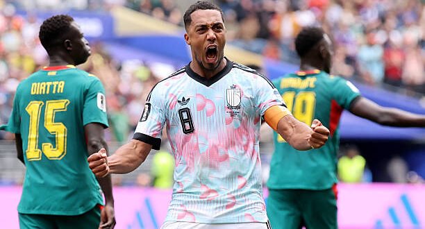 Bottle jobs! Senegal loses the two-goal lead and is out of the World Cup