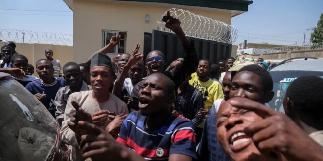 OSUN: Thugs storm the examination center, carrying packets of voter cards