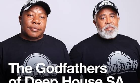 The Godfathers of Deep House SA – Complicativo (Nostalgic Mix)