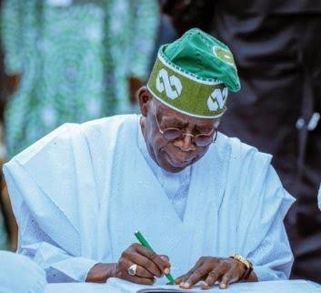 2027 polls: Former Ogun governor Osoba shows support for Tinubu