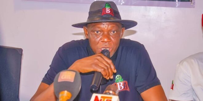 Kaduna: Uba Sani gives financial lifeline to artisans, promises job opportunities
