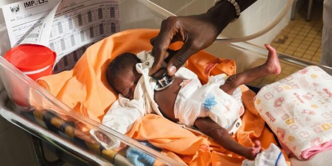 More health workers, stronger systems: ambitious new goals in Africa