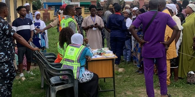 Osun Election: Vote Buying, BVAS Failures, Long Queues, Low Turnout Mar Polls (PHOTOS)