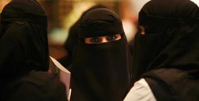 Portugal bans the use of face coverings in public places