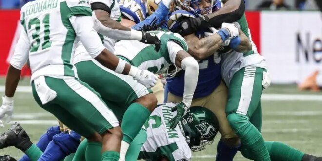 Blue Bombers pick ‘Riders apart at Banjo Bowl’
