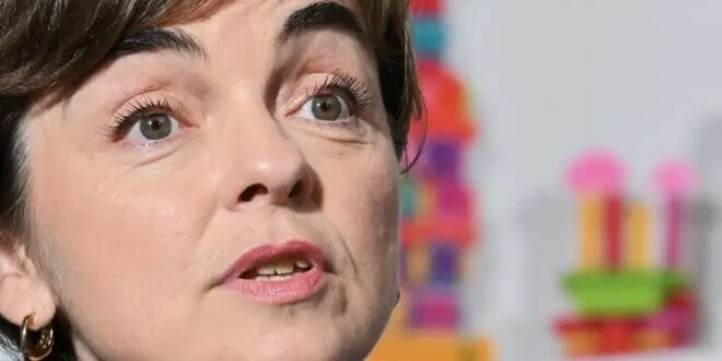 Frechette held a cabinet meeting in the middle of the campaign ahead of the counter-tariff policy