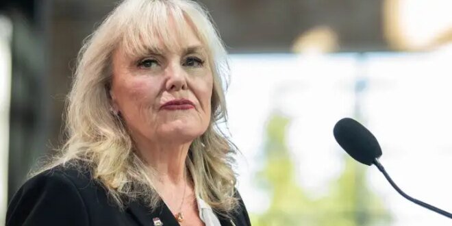 Kerry-Lynne Findlay steps down as leader of the BC Conservatives