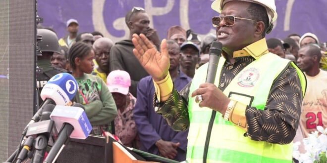 Nigeria moves to save Benin-Asaba expressway as concessionaire goes bankrupt, Works Minister Umahi starts emergency works