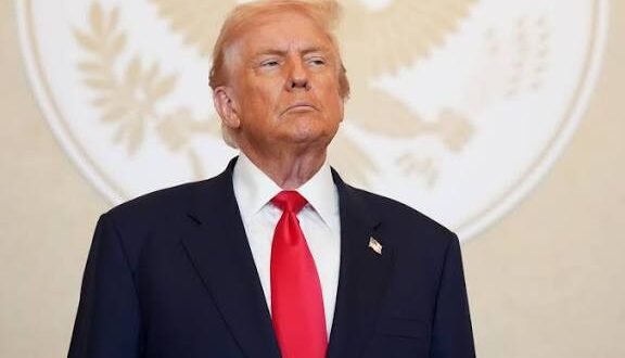 Trump promises to pay a $5,000 “dividend” to Americans if Republicans win the midterm elections