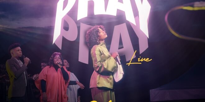 DOWNLOAD MP3: Eldia – Pray (Live)