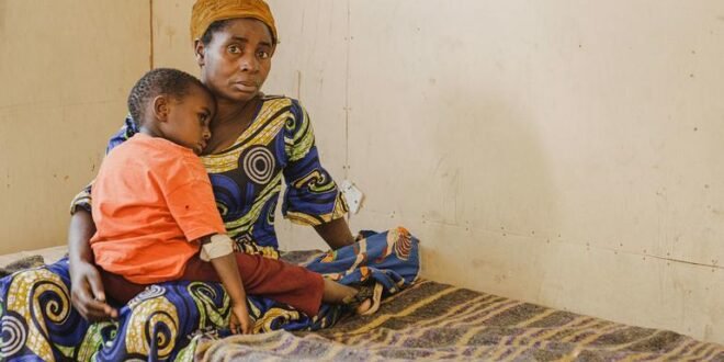 DR Congo: Cholera cases soar amid fight against Ebola