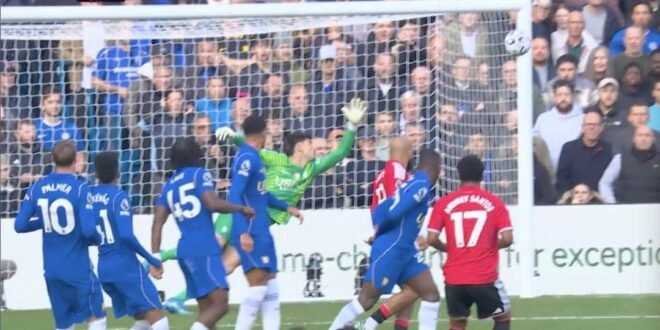 EPL: Chelsea beat Man United to compound Carrick’s woes