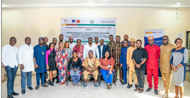 FIAP, FactCheckAfrica trains journalists on election reporting in native languages