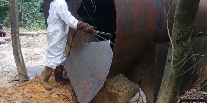 Navy discovers illegal 40,000 liter refinery in Rivers, three suspects arrested